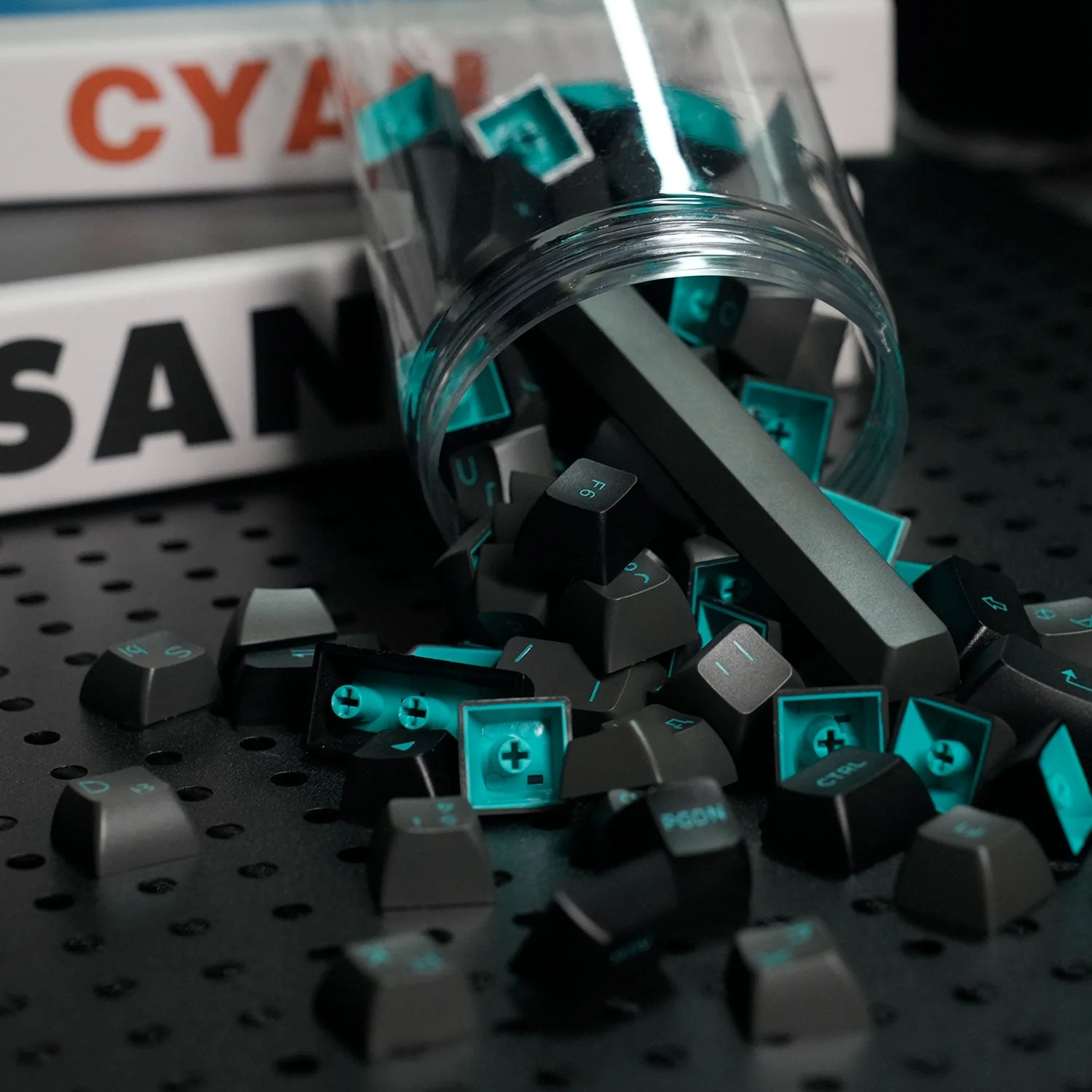 Black & Cyan Cyrillic Tastenkappen Set (98-Tasten) - Image 9
