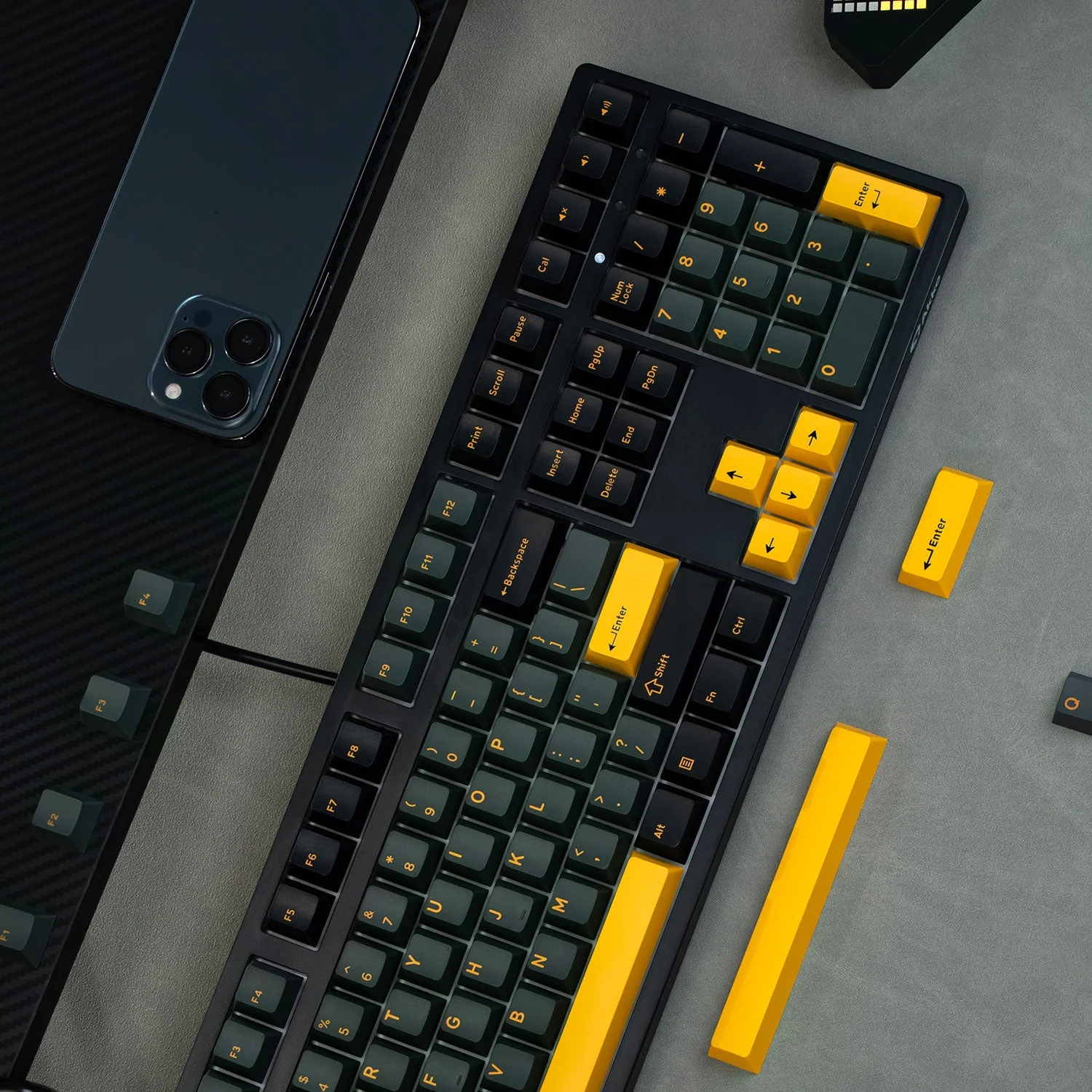 Black & Gold 3108v3 - Image 9