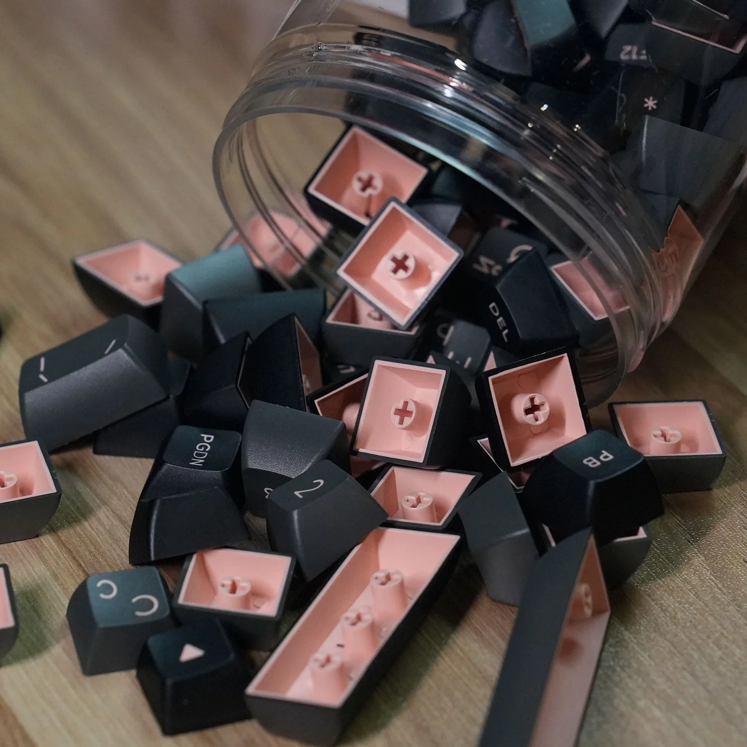 Black & Pink Cyrillic Tastenkappen Set (110-Tasten) - Image 7