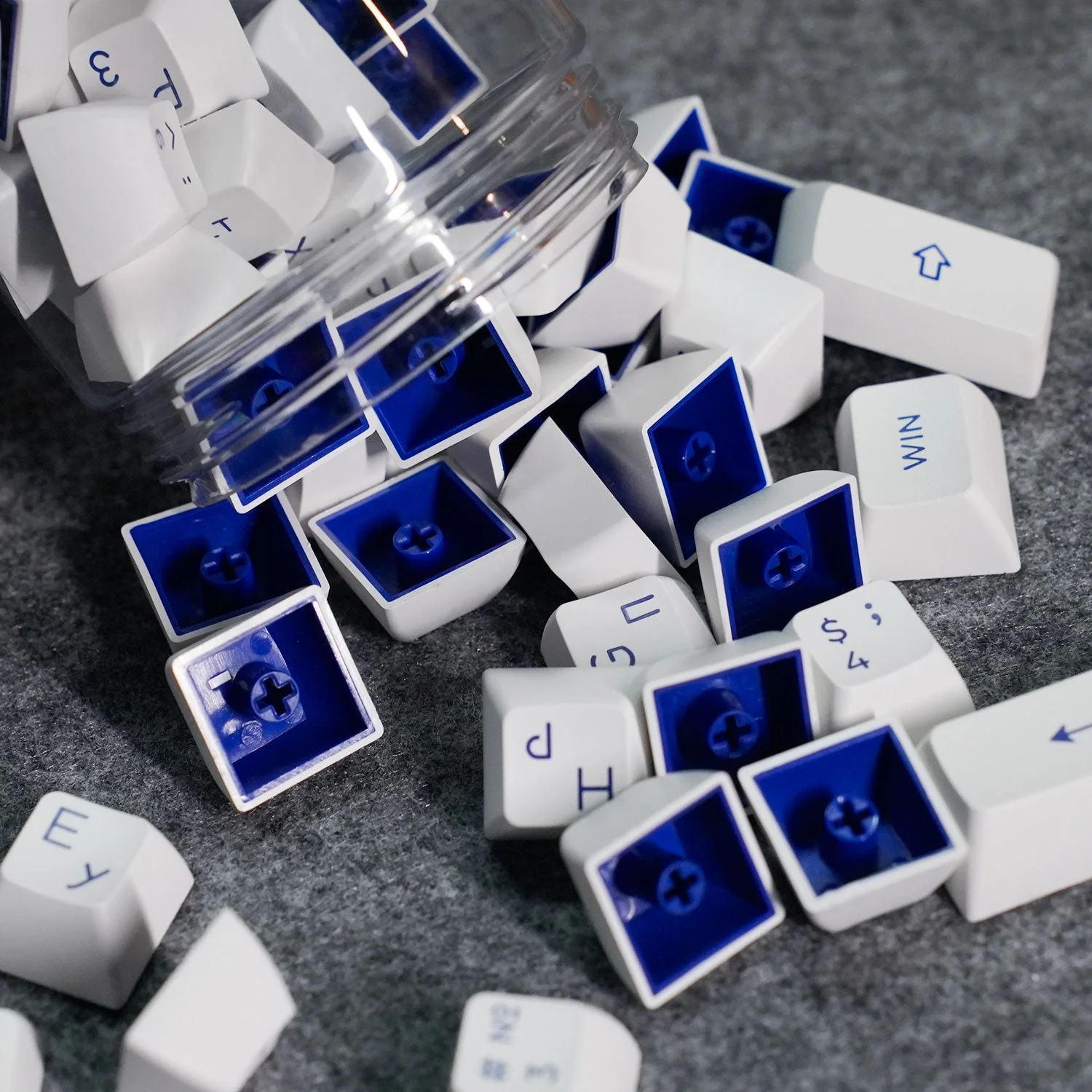 Blue on White Cyrillic Tastenkappen Set (68-Tasten) - Image 8