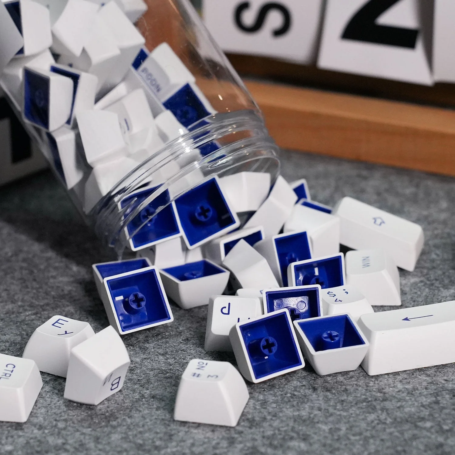 Blue on White Cyrillic Tastenkappen Set (88-Tasten) - Image 9