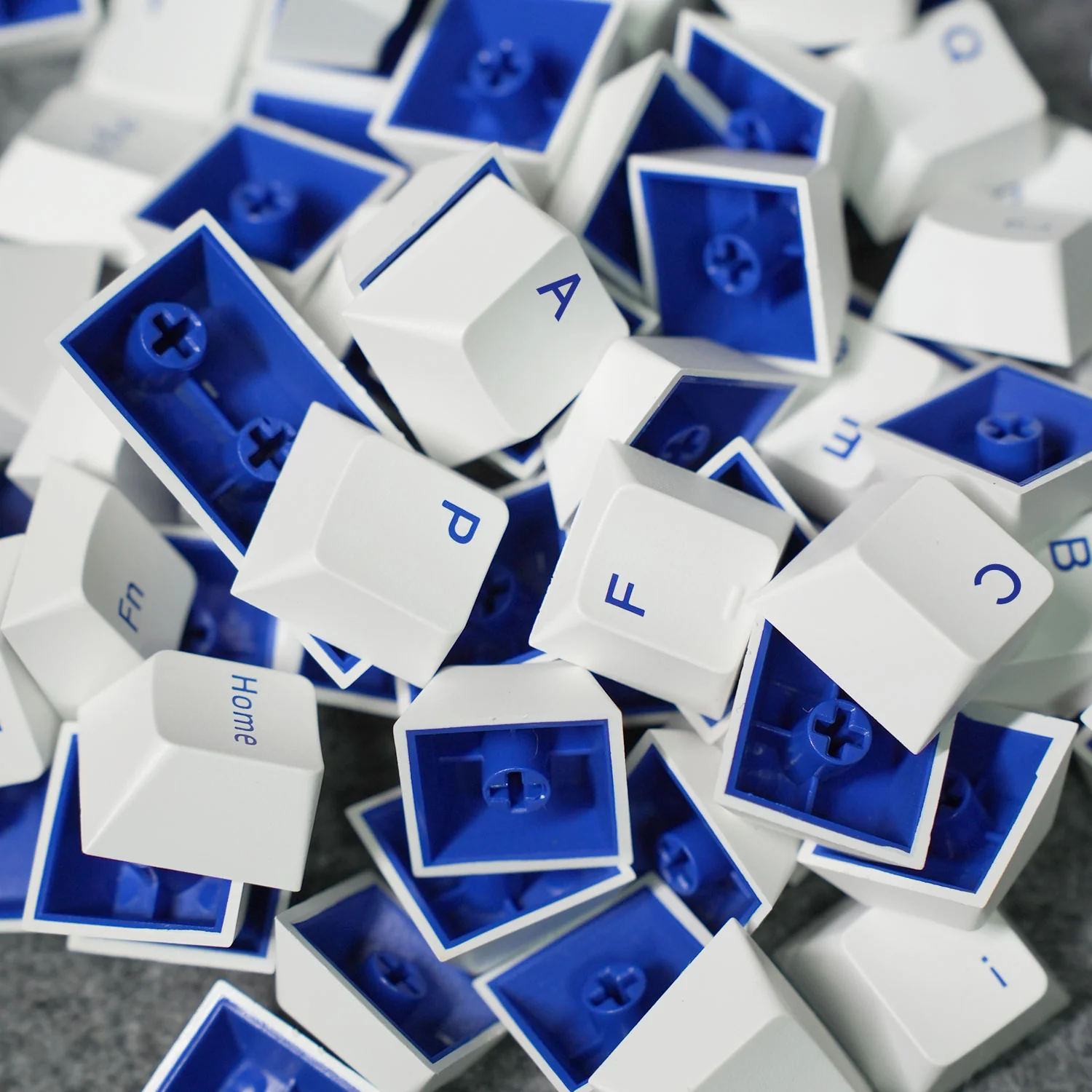 Blue on White ISO Nordic Tastenkappen Set (96-Tasten) - Image 7